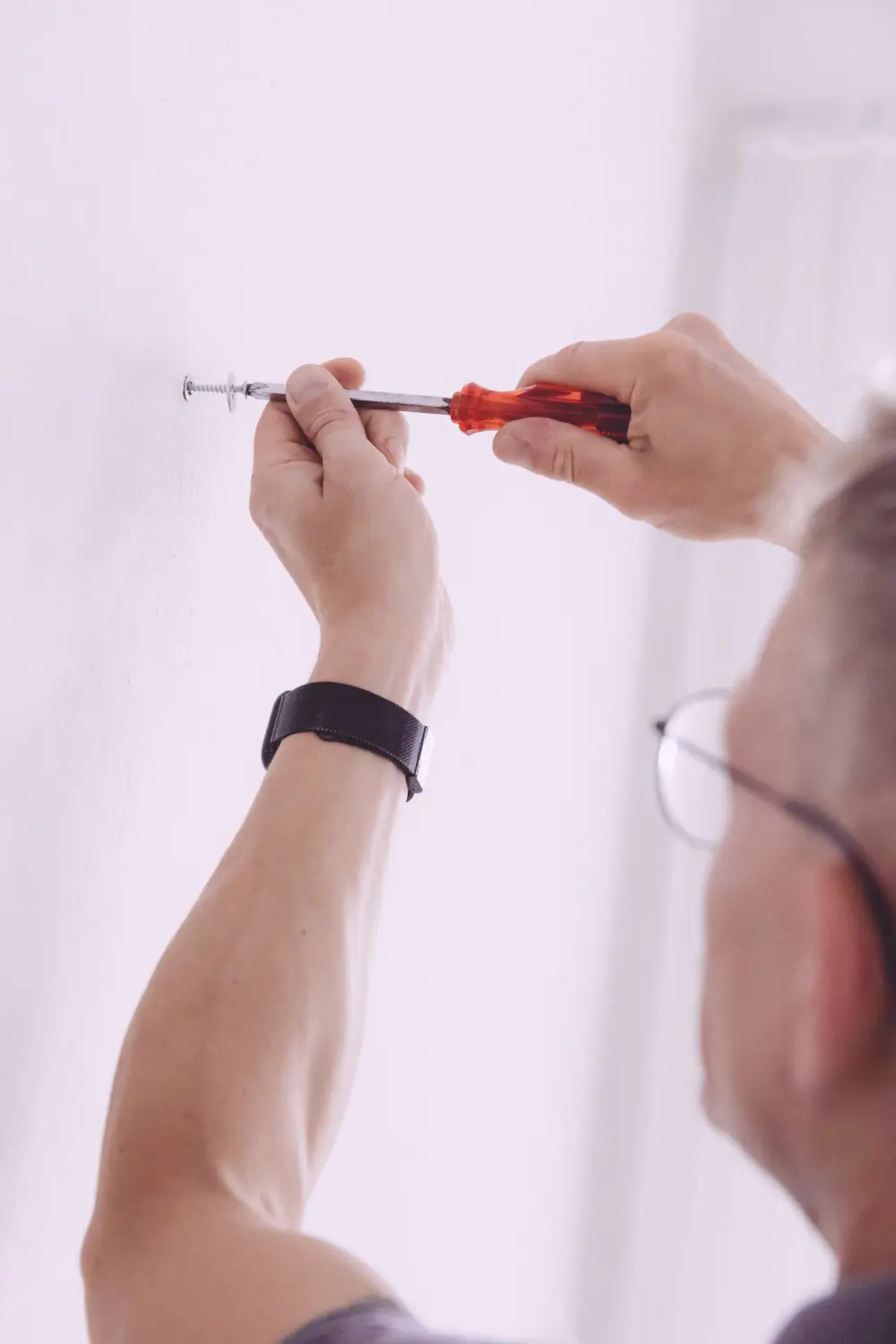 Befestigungsschraube von Hausmannsarbeiten Mathias Biermann